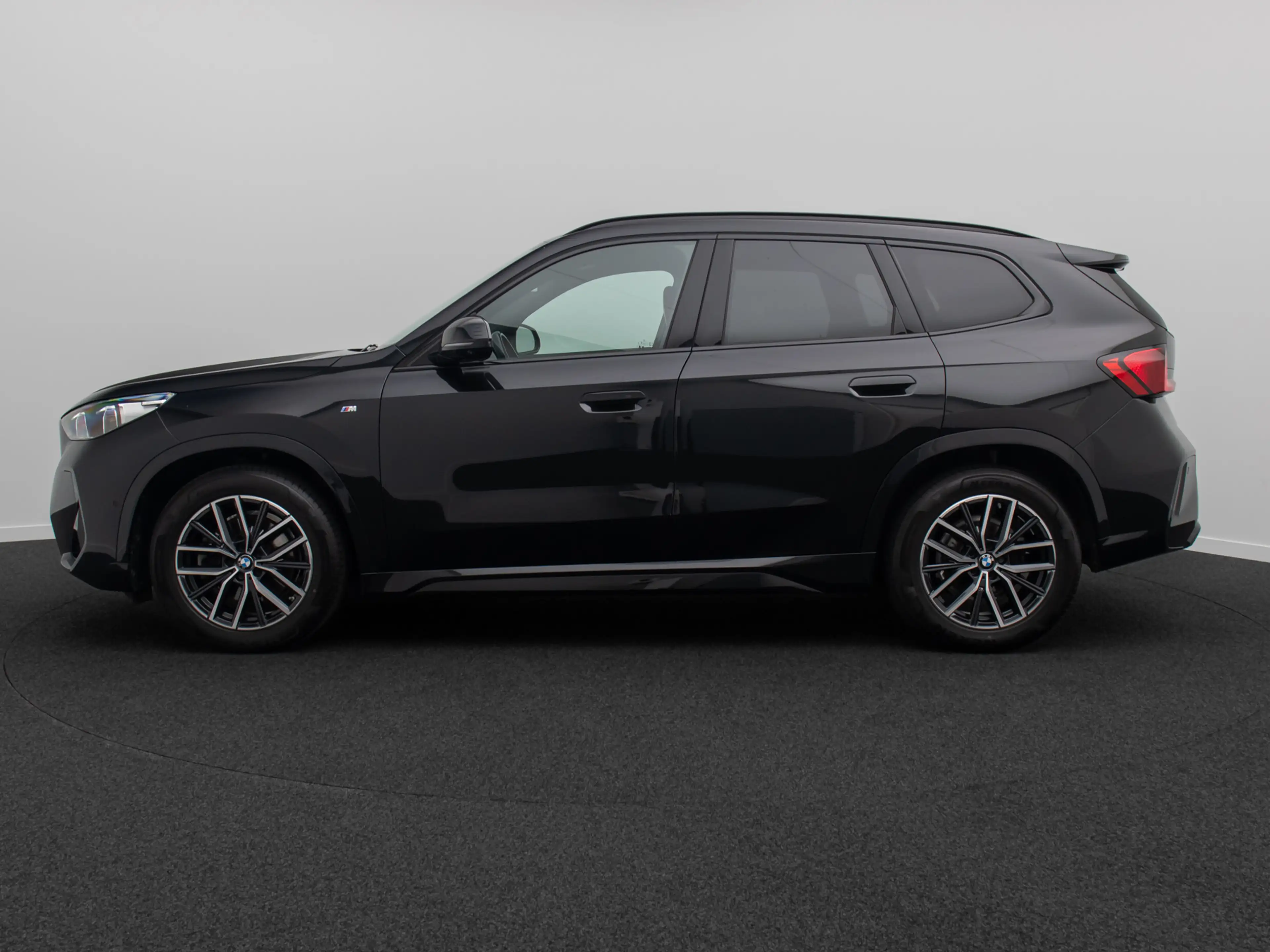 BMW X1 M Sport AHK 360°ACC HUD DAB Komfort 18 — photo 11