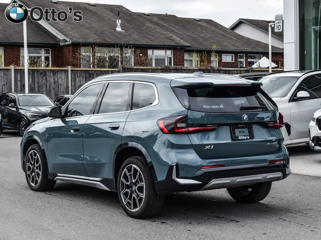 BMW X1 снимка BMW X1