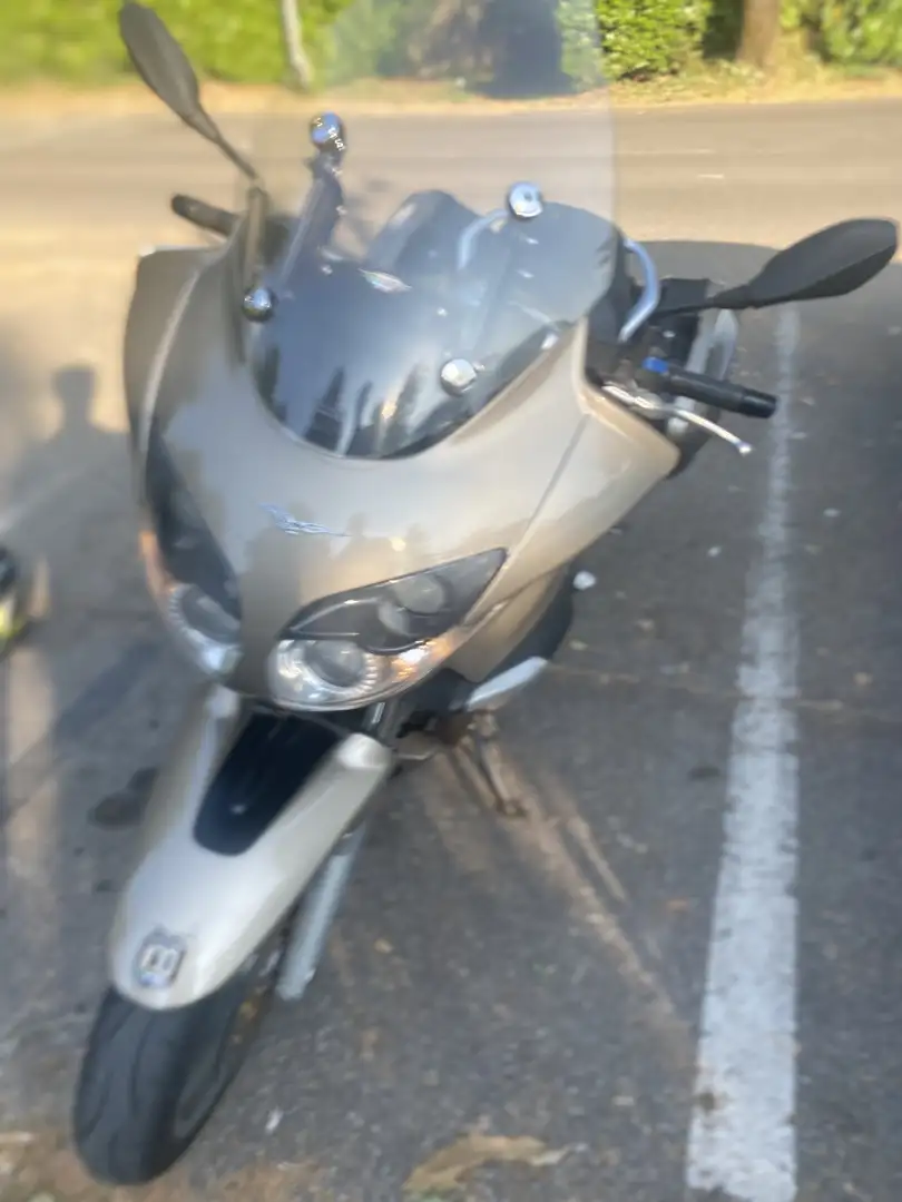 Moto Guzzi Norge 1200 gt - 1