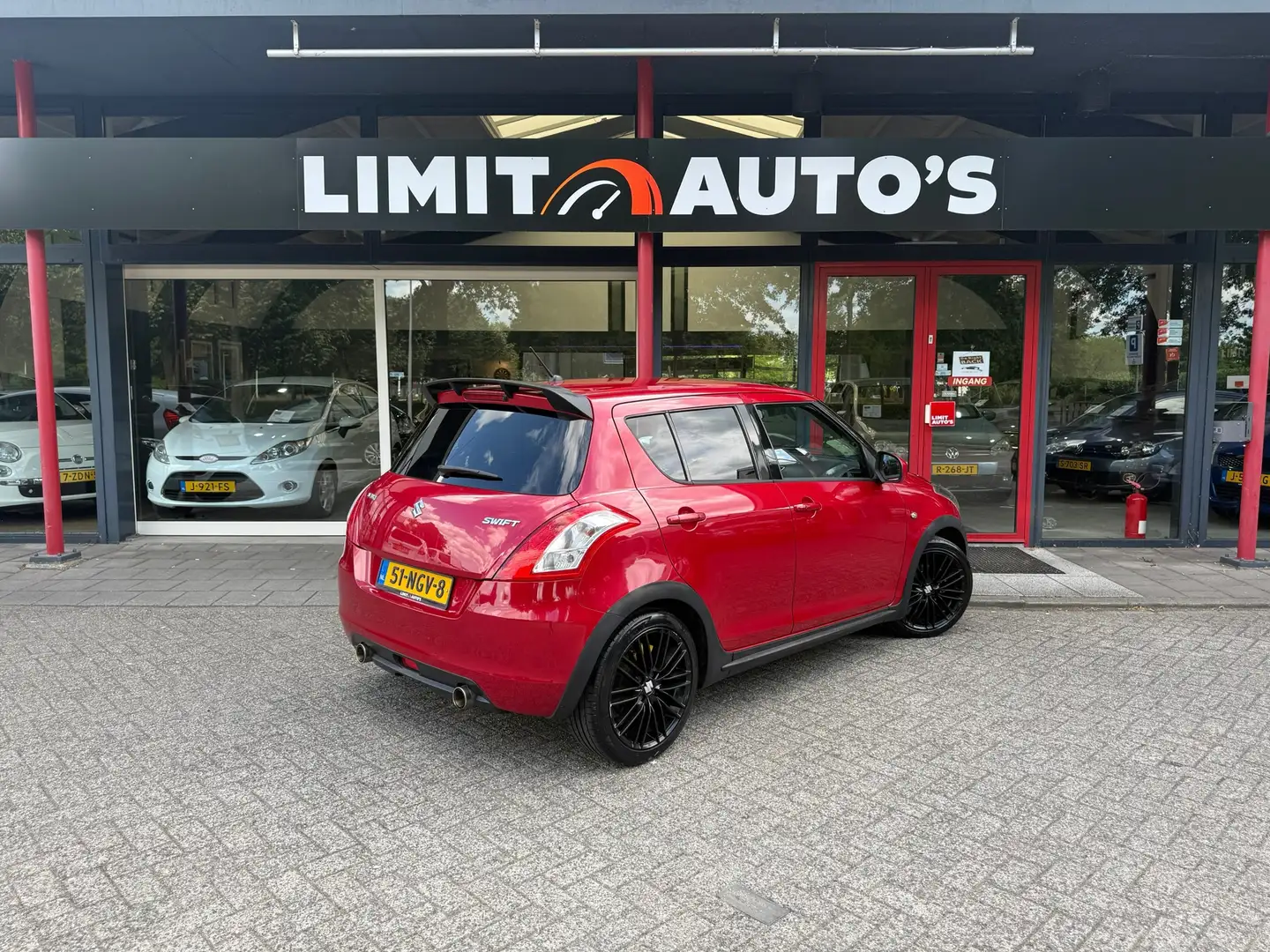 Suzuki Swift 1.2 Bandit EASSS/Keyless/Climate/Cruise/Stoel.verw Rosso - 2