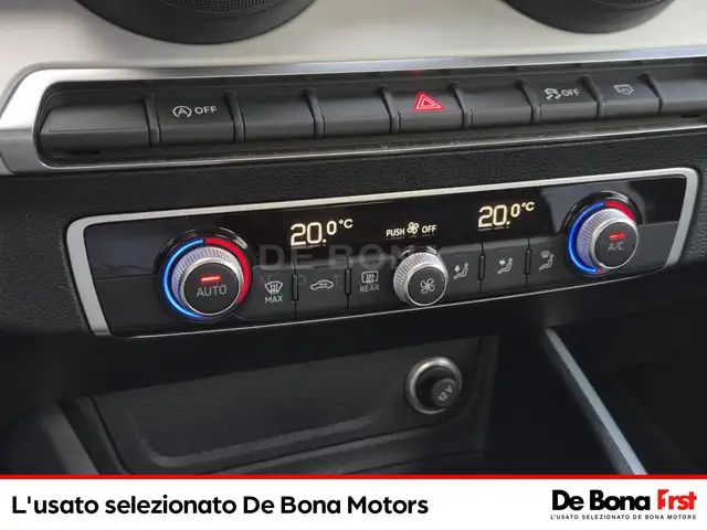 Audi Q2 view 13