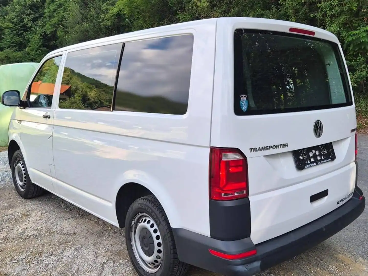Volkswagen T6 Transporter Doka-Kastenwagen KR MD 2,0 TDI 4Motion BMT Weiß - 2
