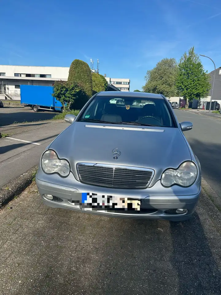Mercedes-Benz C 180