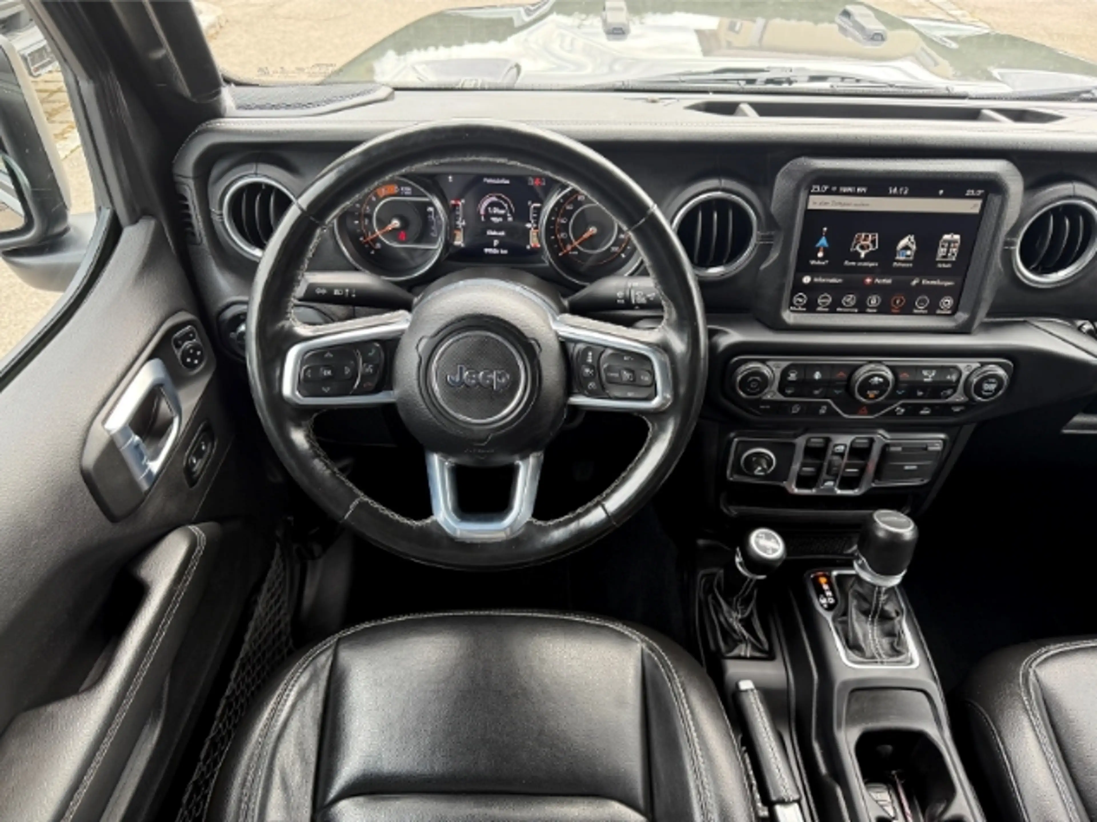 Jeep Gladiator 3.0 CRD Overland 4WD DualTop Kamera — photo 15