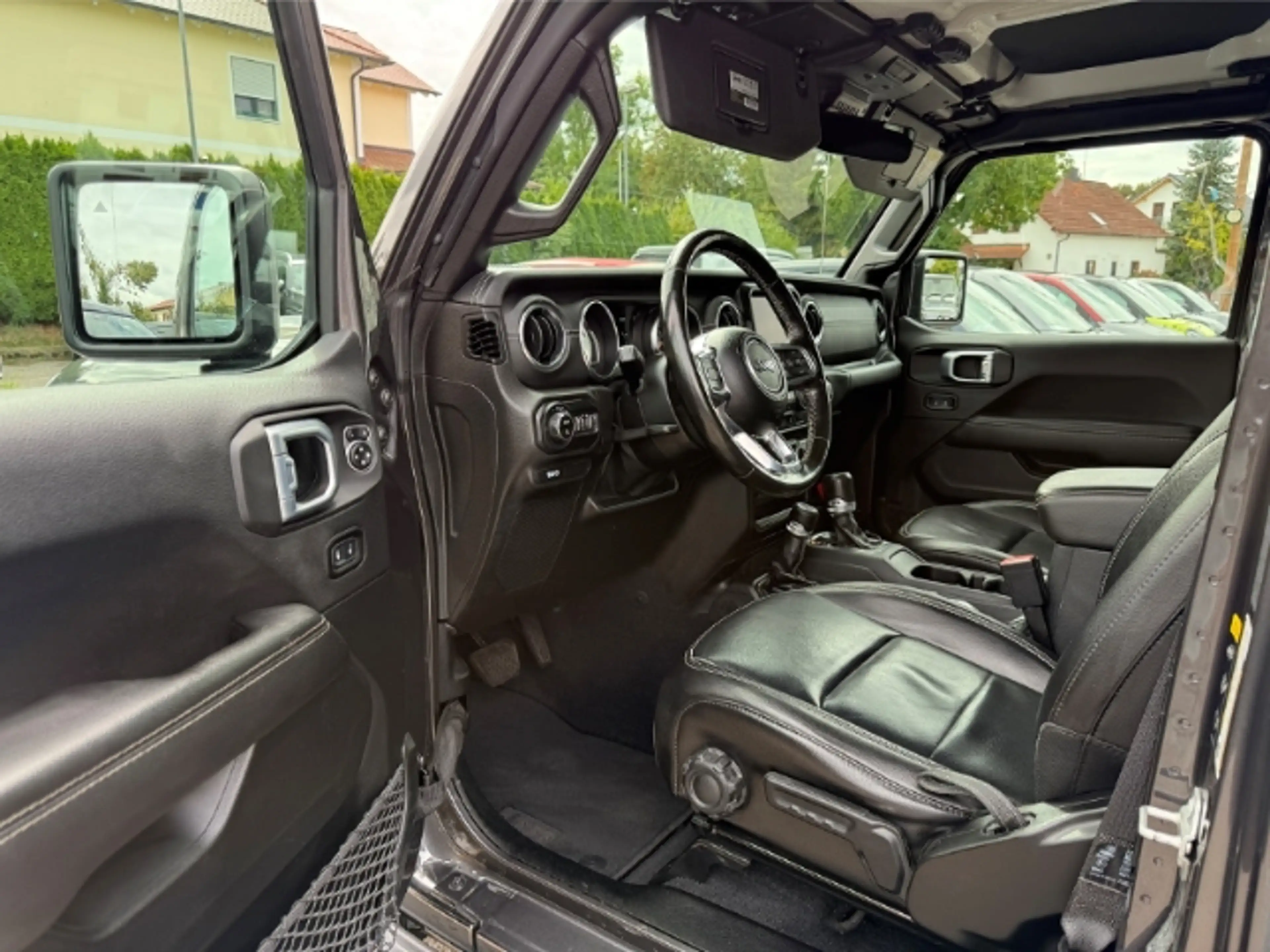 Jeep Gladiator 3.0 CRD Overland 4WD DualTop Kamera — photo 10