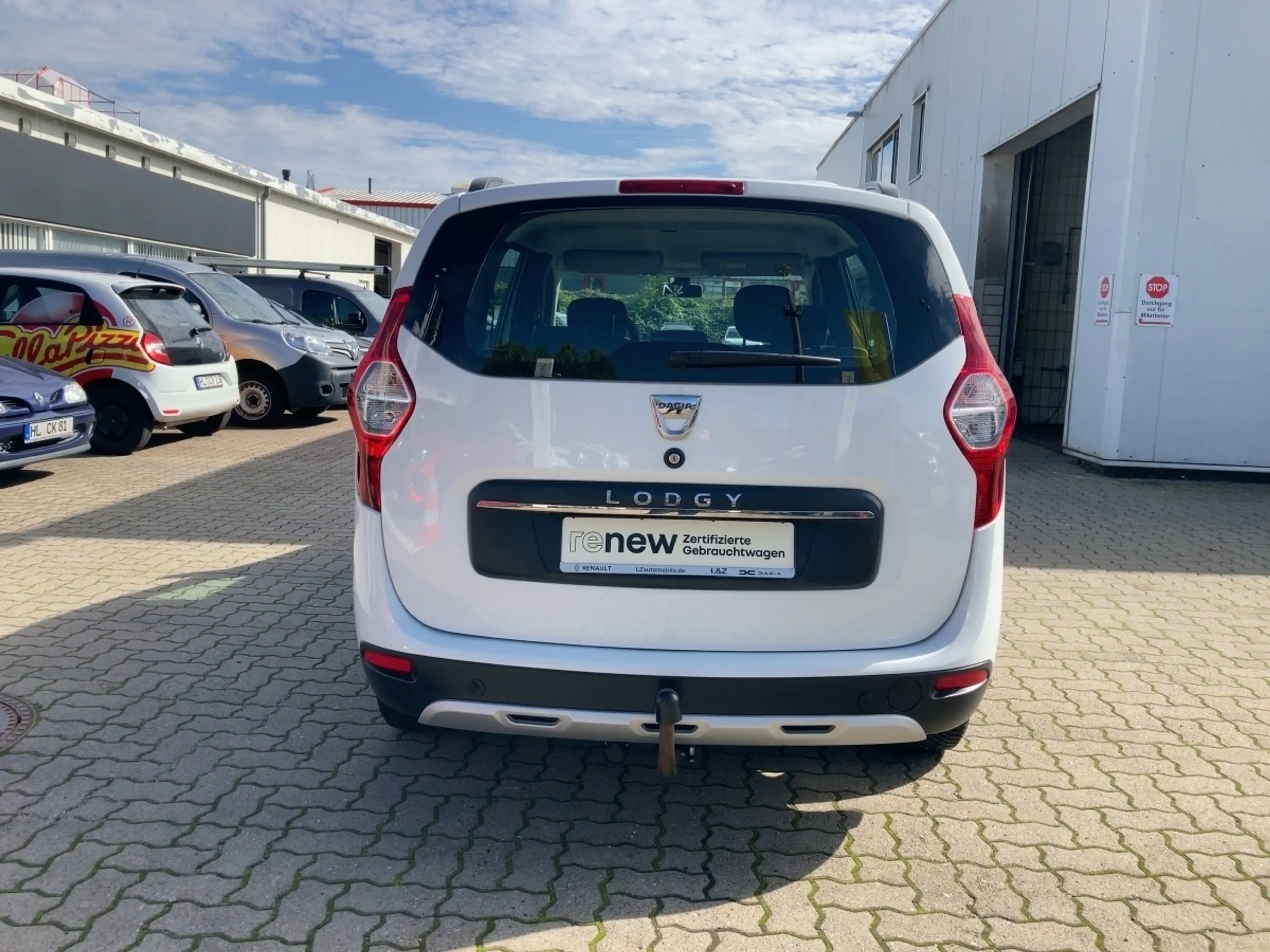 Dacia Lodgy Stepway Plus 1.5 BLUE dCi 115 — photo 3