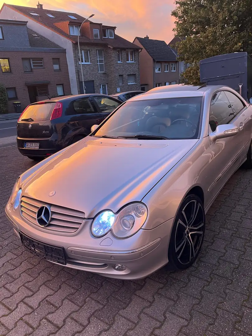 Mercedes-Benz CLK 230 CLK 320 LPG TOP Zustand *Gas Anlage * Stříbrná - 1