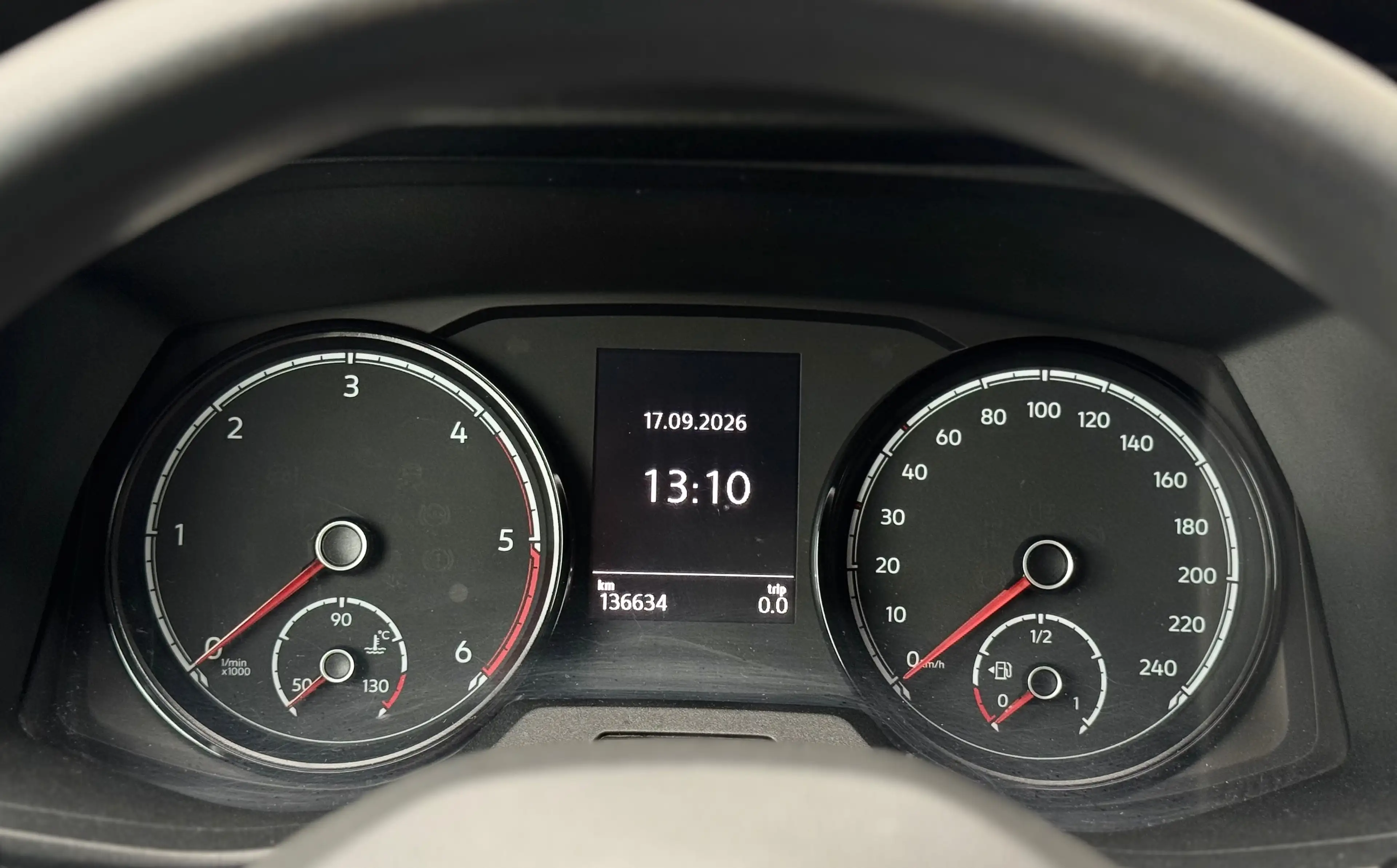 Volkswagen T6.1 Transporter 2.0 TDi (EU6d-T) — photo 10