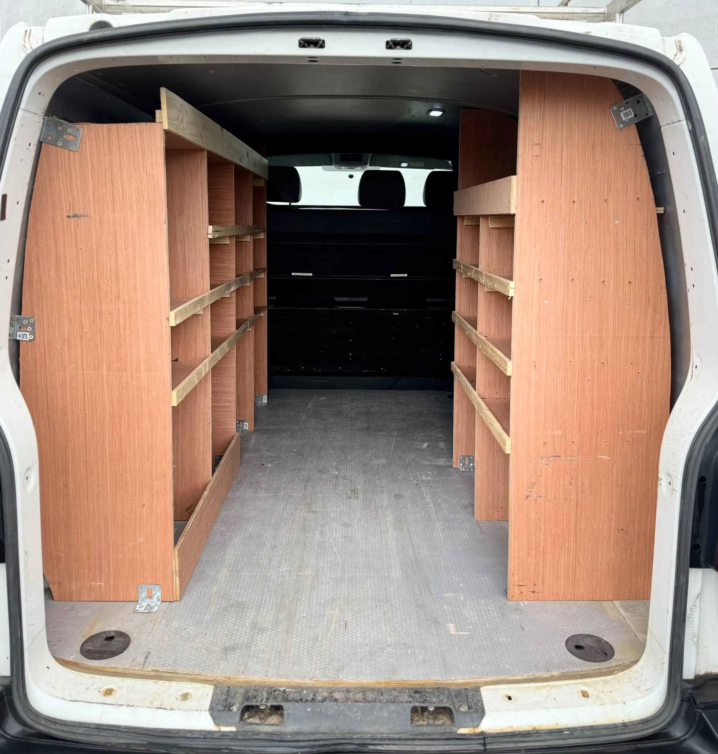 Volkswagen T6.1 Transporter 2.0 TDi (EU6d-T) — photo 15
