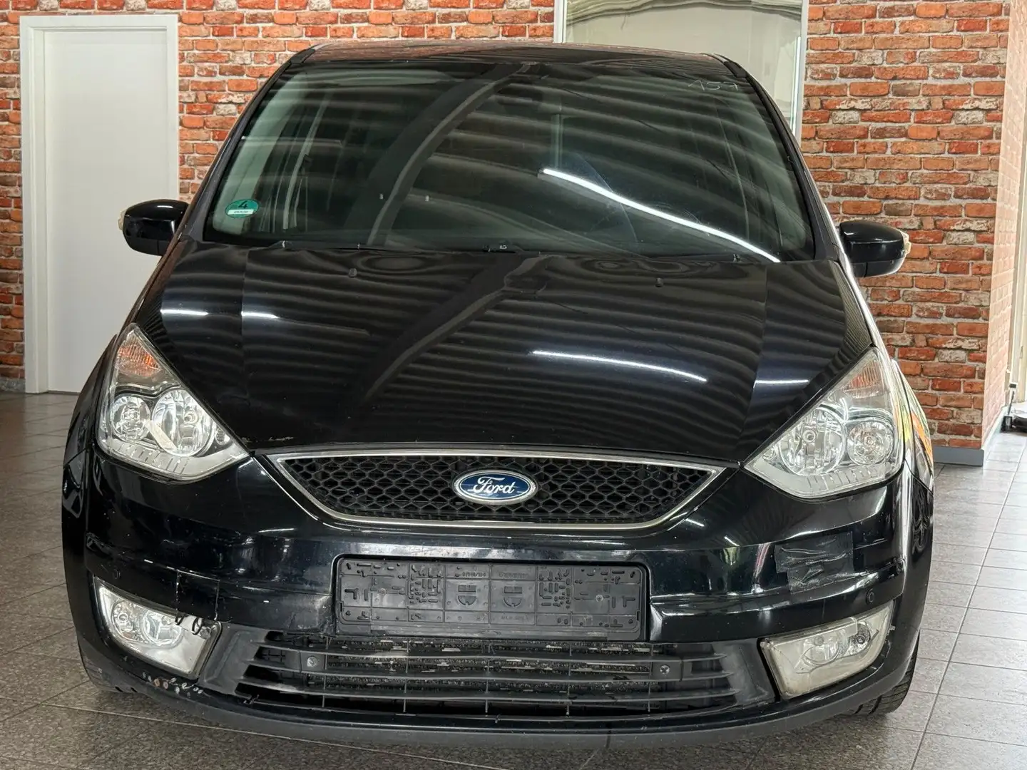 Ford Galaxy -2.0TDCI-103KW-7 Sitzer-AHK-SHZ Negro - 2