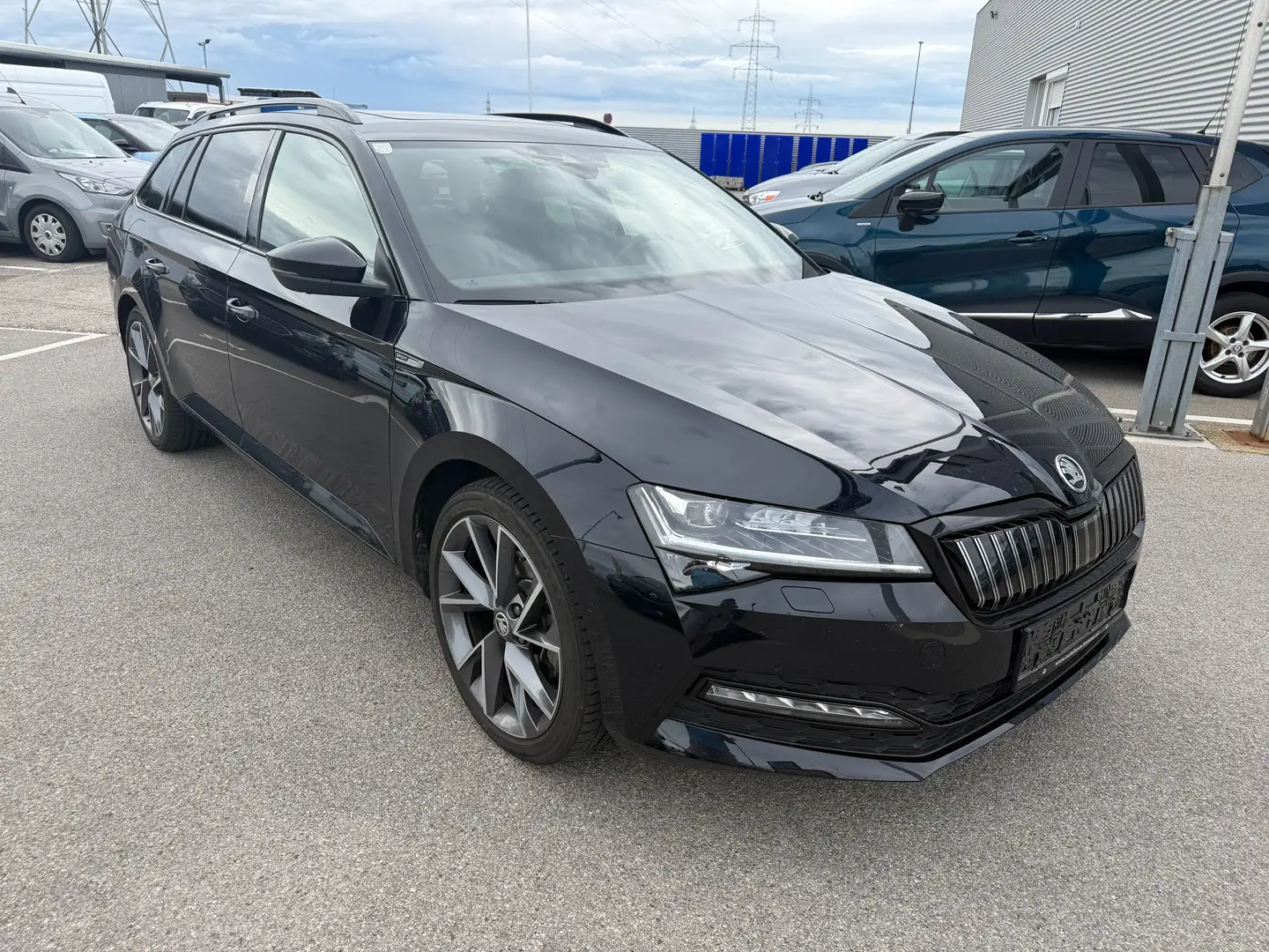 Skoda Superb Kombi 1.4 TSI PHEV Sportline DSG Schwarz - 1