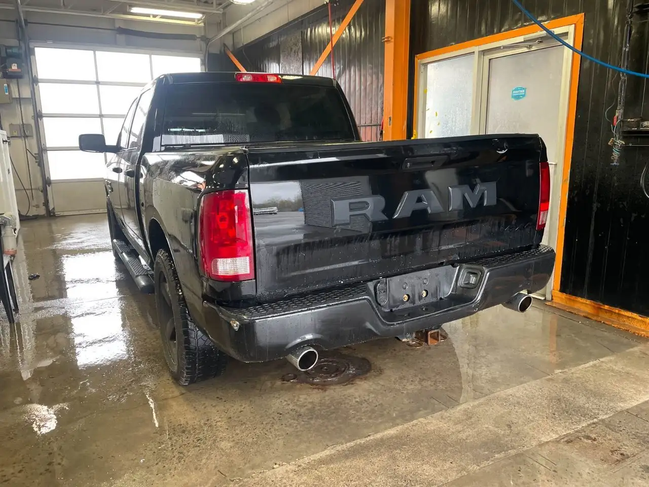 RAM 1500 снимка RAM 1500