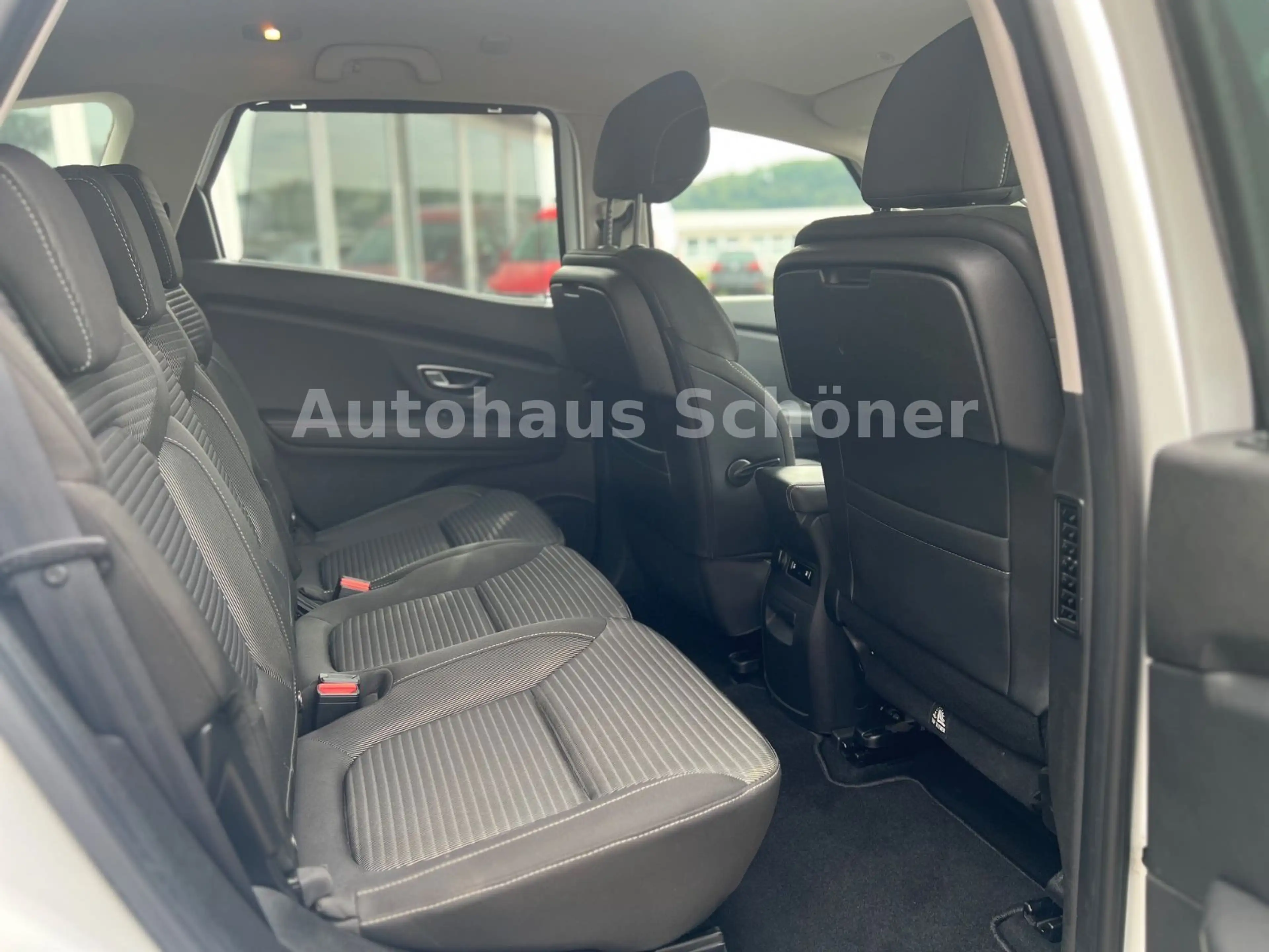 Renault Scenic IV Experience**NAVI*LED*KEY-LESS-GO** — photo 13