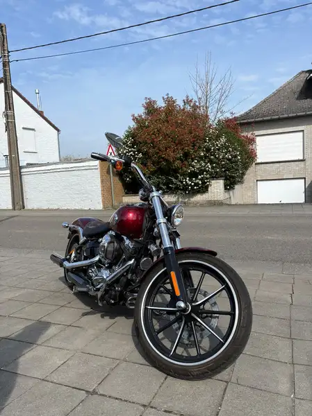 Harley-Davidson Breakout - foto 2