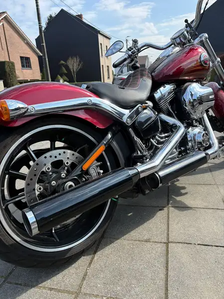 Harley-Davidson Breakout - foto 3