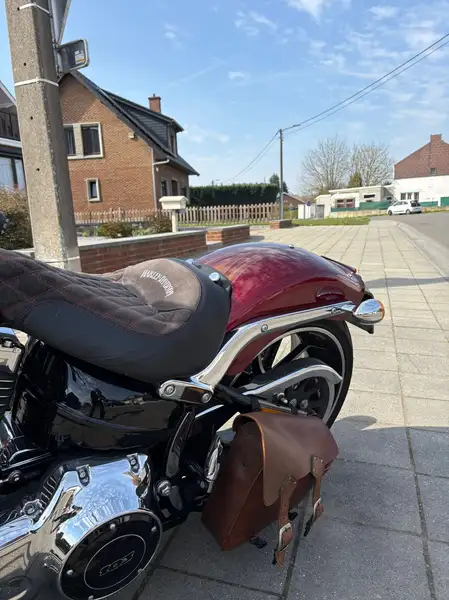 Harley-Davidson Breakout - foto 6