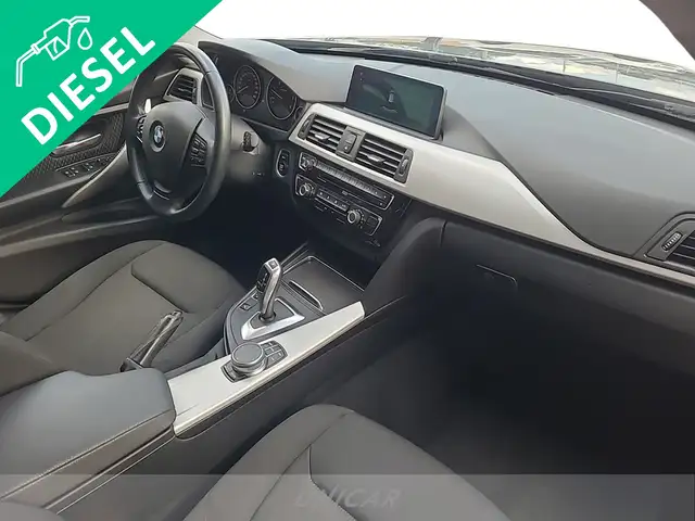BMW 3 Series view 10