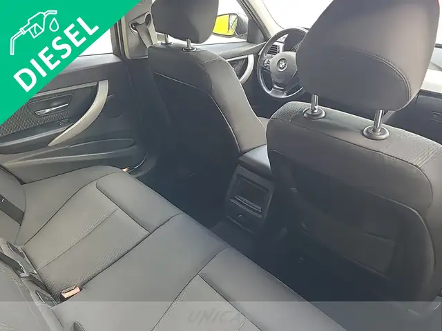 BMW 3 Series view 11