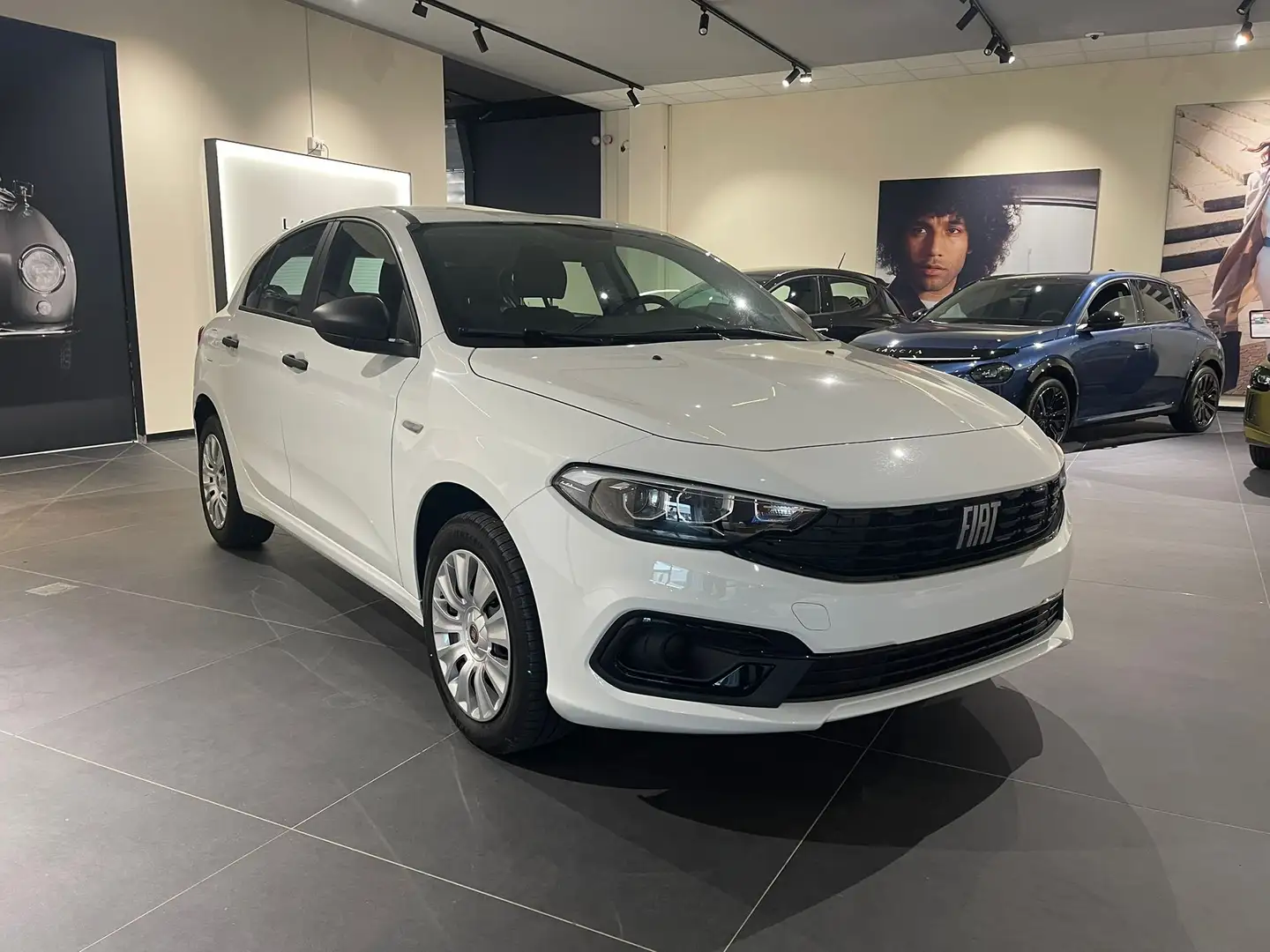 Fiat Tipo My24 1.5 Hybrid 130cv DctHb Tipo Blanco - 1
