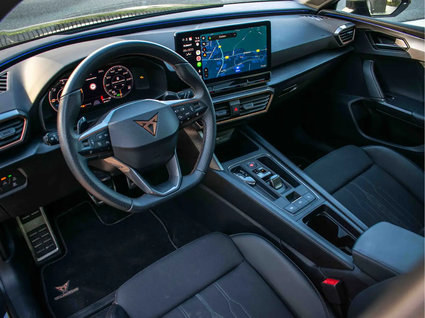 CUPRA Leon Sportstourer 1.4 e-Hybrid VZ 245pk | Pano | Memory Grijs - 2