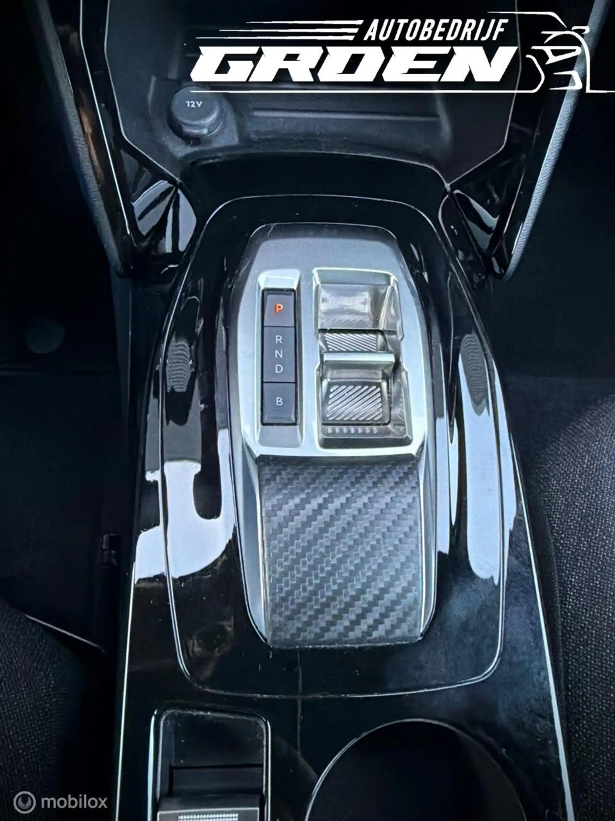 Peugeot e-2008 EV Active Pack 50 kWh AppleCarplay|SOH 99.8% — photo 22