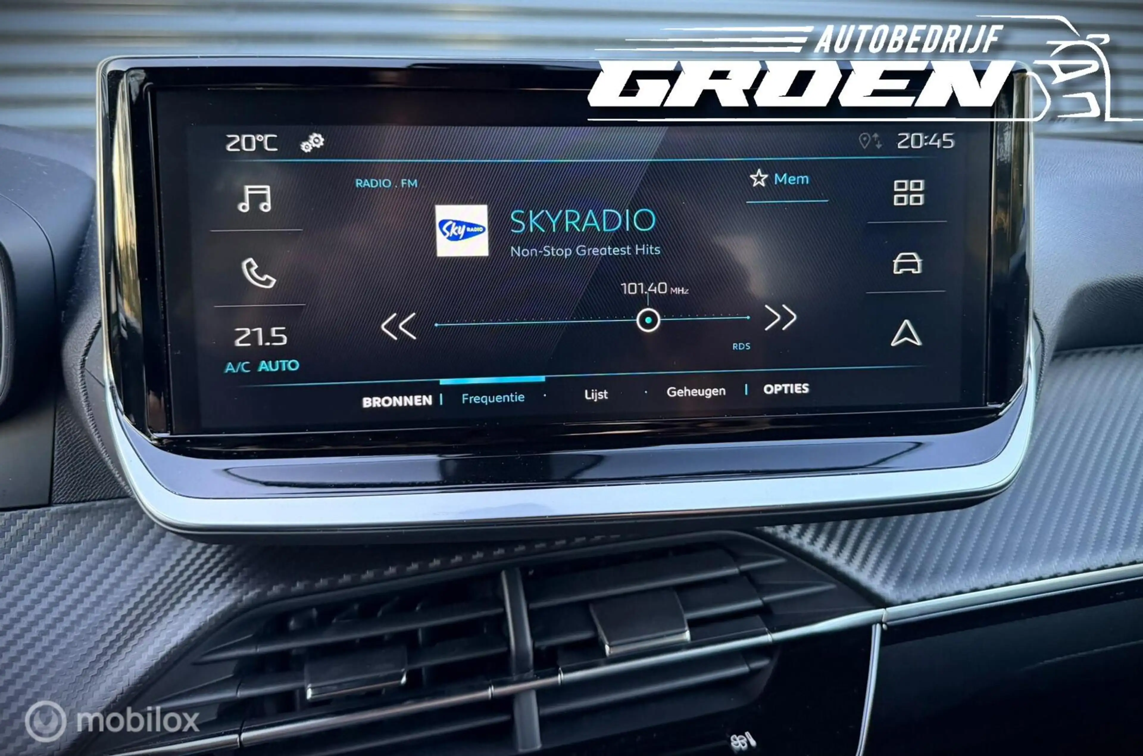 Peugeot e-2008 EV Active Pack 50 kWh AppleCarplay|SOH 99.8% — photo 25