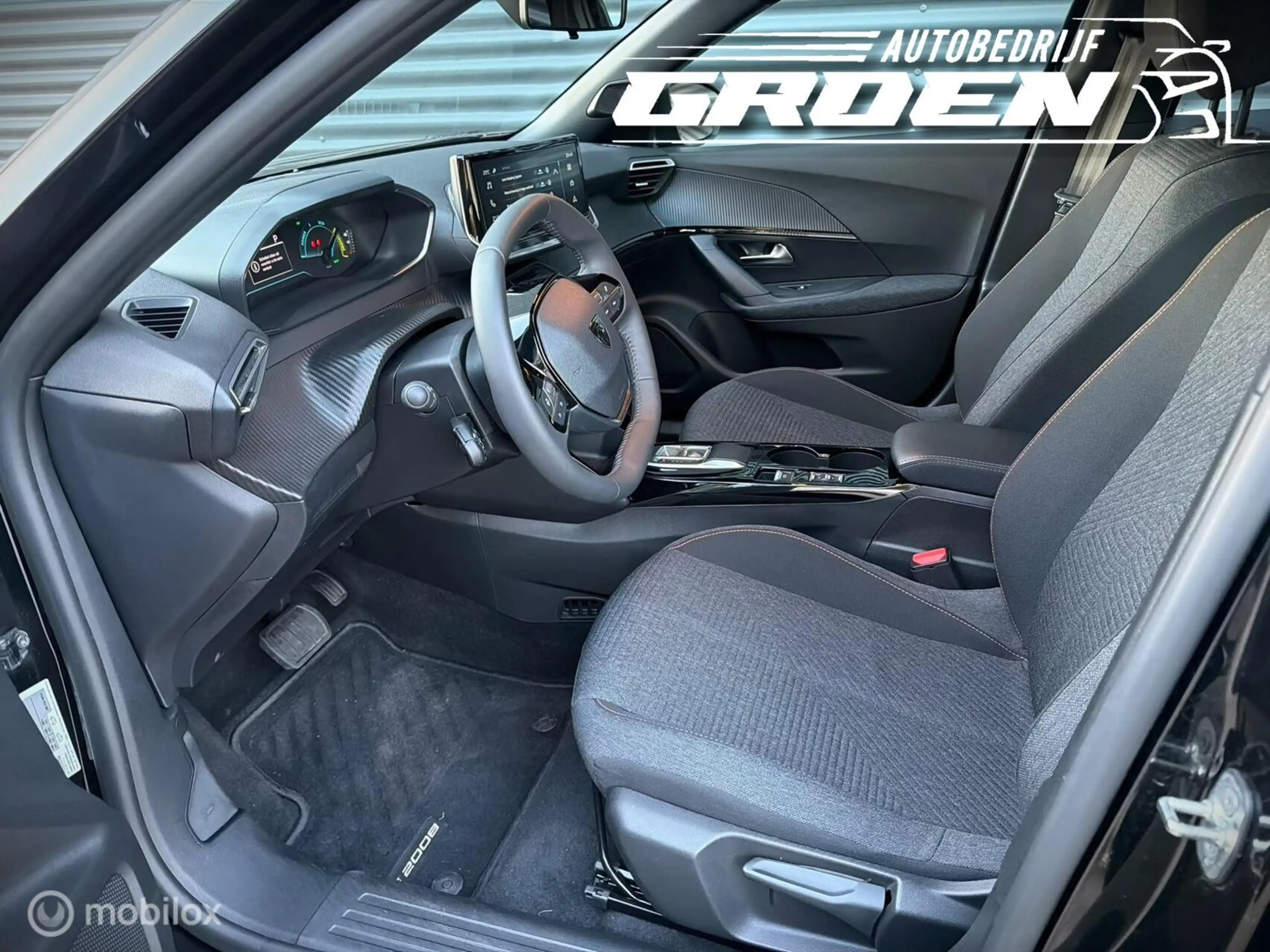 Peugeot e-2008 EV Active Pack 50 kWh AppleCarplay|SOH 99.8% — photo 16