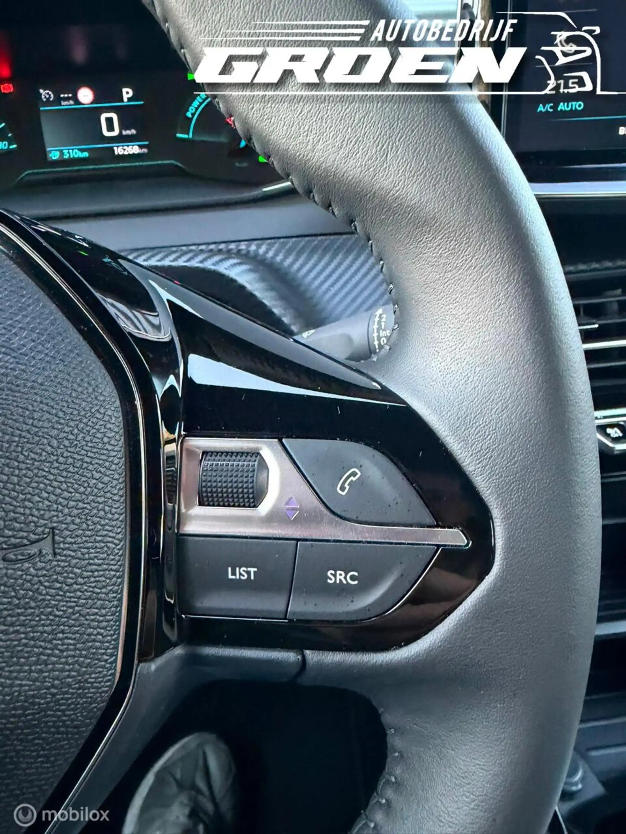 Peugeot e-2008 EV Active Pack 50 kWh AppleCarplay|SOH 99.8% — photo 21