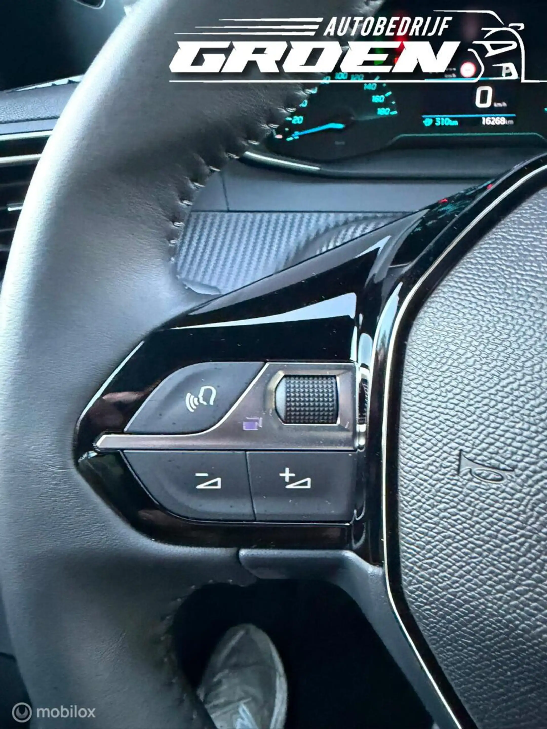 Peugeot e-2008 EV Active Pack 50 kWh AppleCarplay|SOH 99.8% — photo 20