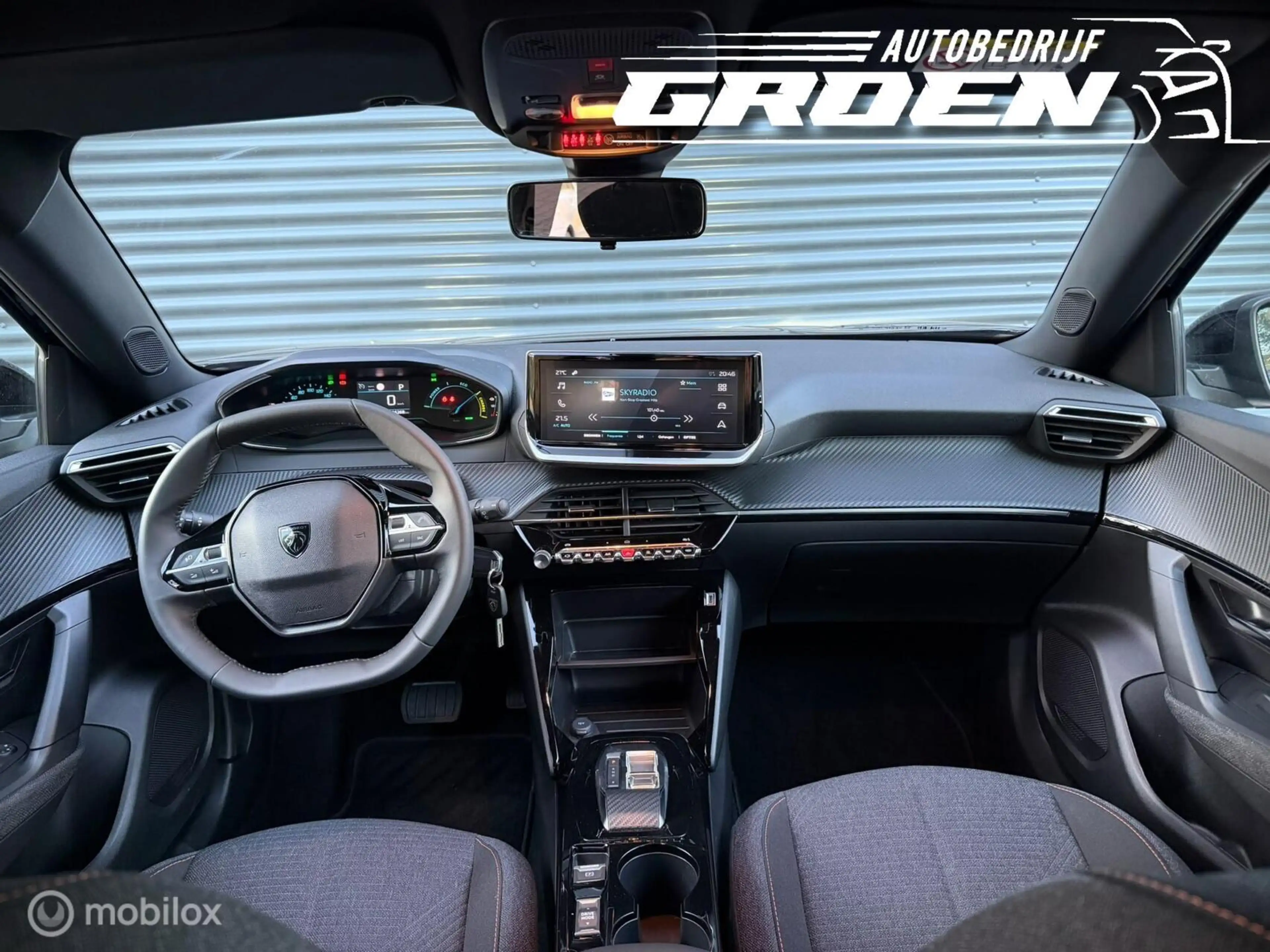 Peugeot e-2008 EV Active Pack 50 kWh AppleCarplay|SOH 99.8% — photo 18