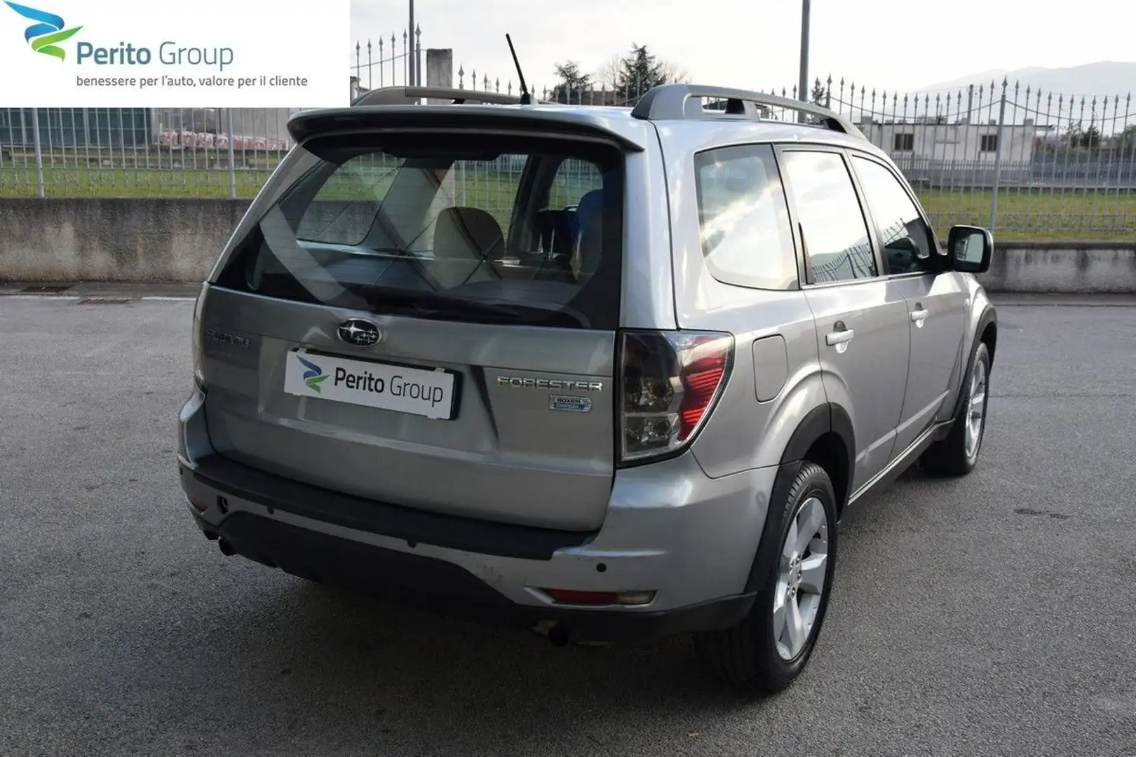 Subaru Forester 2.0D X BR Szary - 2