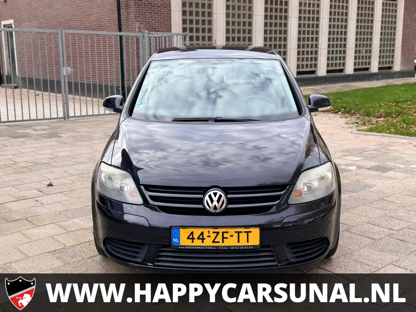 Volkswagen Golf Plus 1.6 Optive 4, AIRCO, NAP, Nieuwe APK Zwart - 2