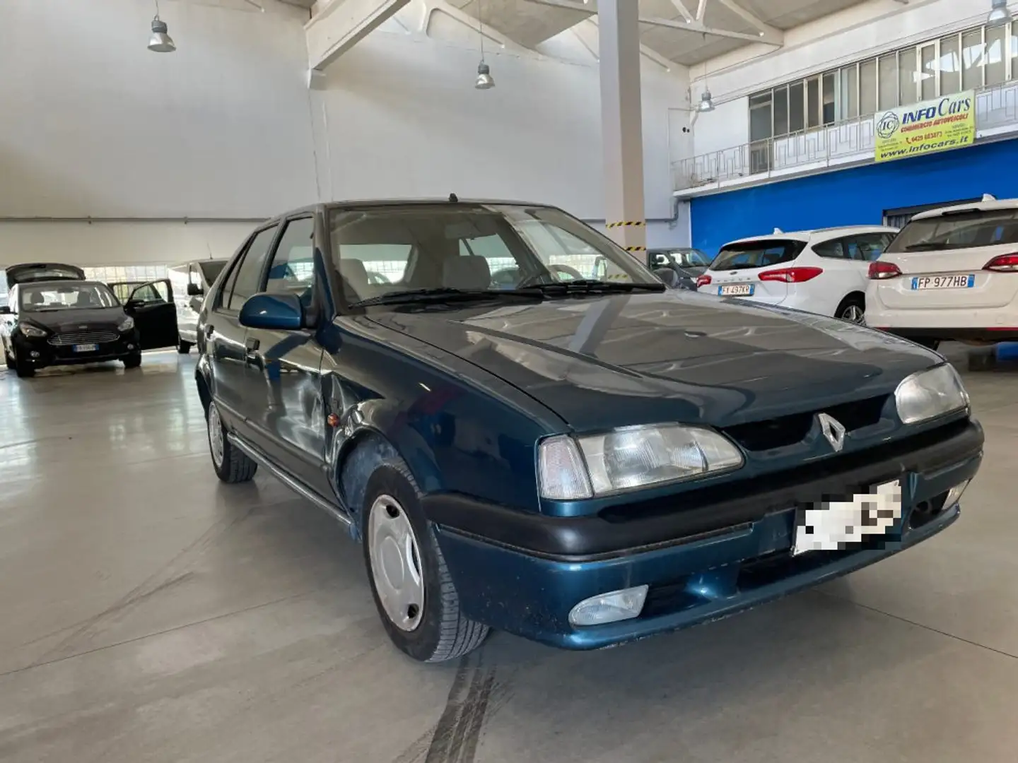 Renault R 19 1.4i 80 cv cat 5 porte RT da collezione Blau - 1