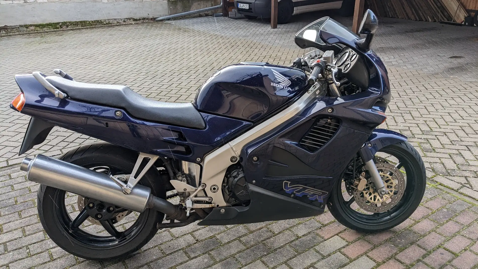 Honda VFR 750 Bleu - 1