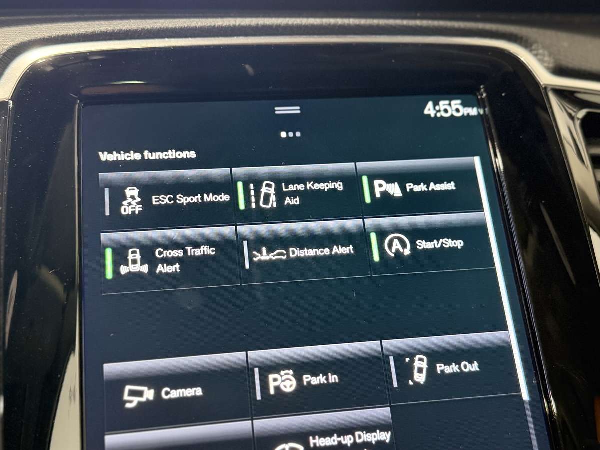 2021 Volvo XC90 T6 Momentum thumb 36