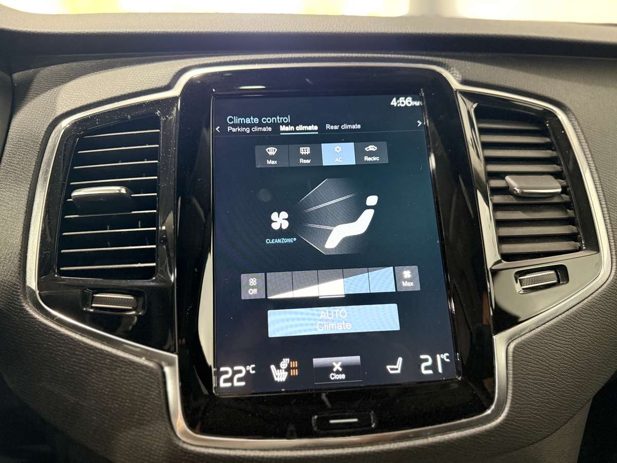 2021 Volvo XC90 T6 Momentum thumb 38