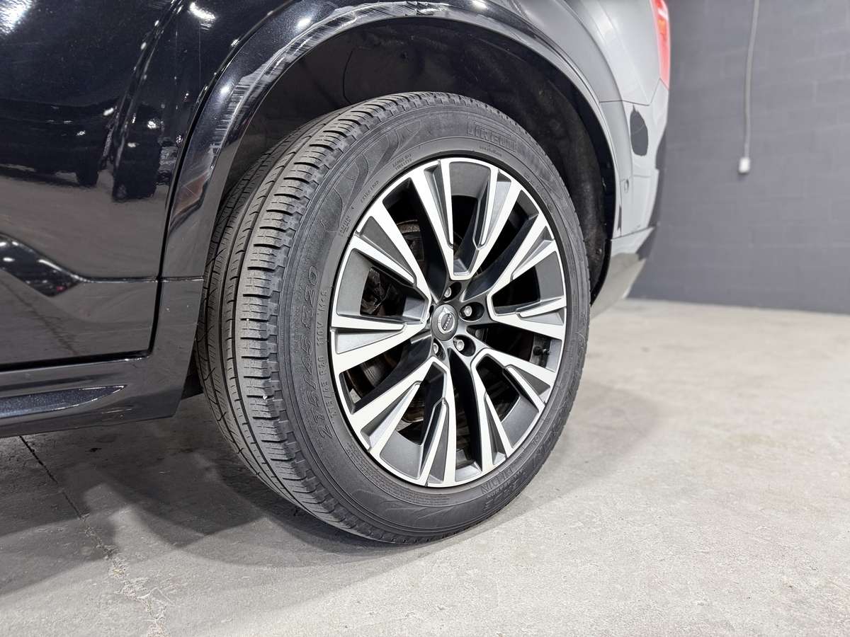 2021 Volvo XC90 T6 Momentum thumb 12