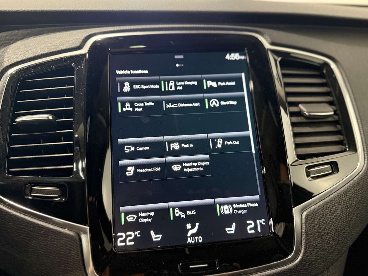 2021 Volvo XC90 T6 Momentum thumb 35