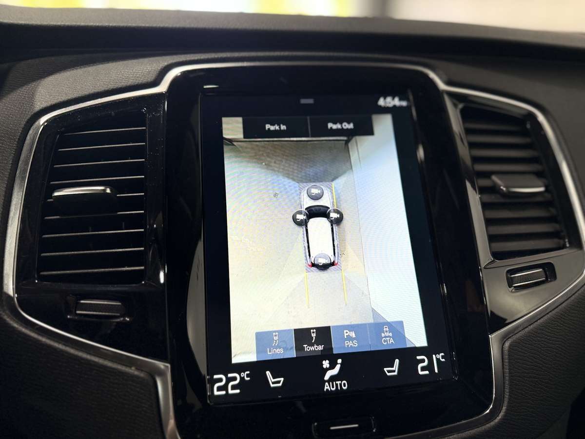 2021 Volvo XC90 T6 Momentum thumb 34