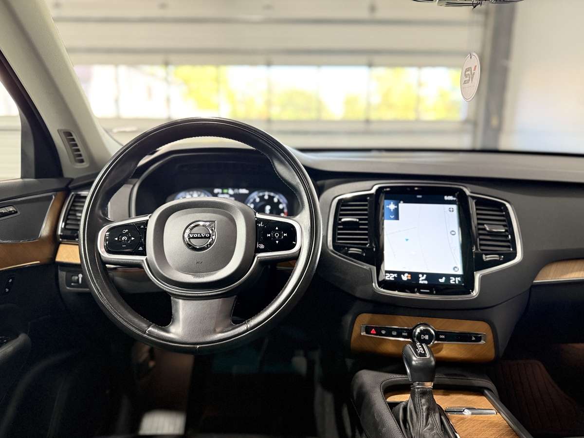 2021 Volvo XC90 T6 Momentum thumb 28