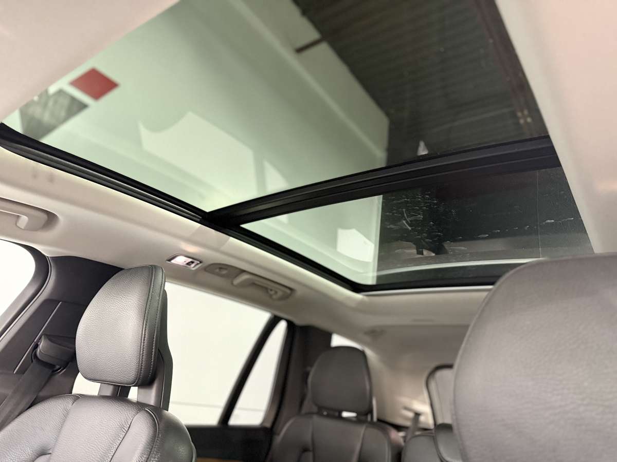 2021 Volvo XC90 T6 Momentum thumb 23