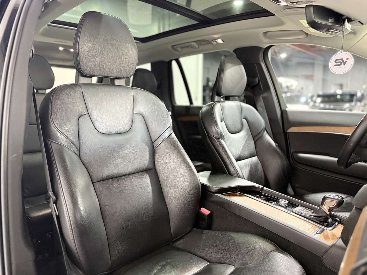 2021 Volvo XC90 T6 Momentum thumb 25