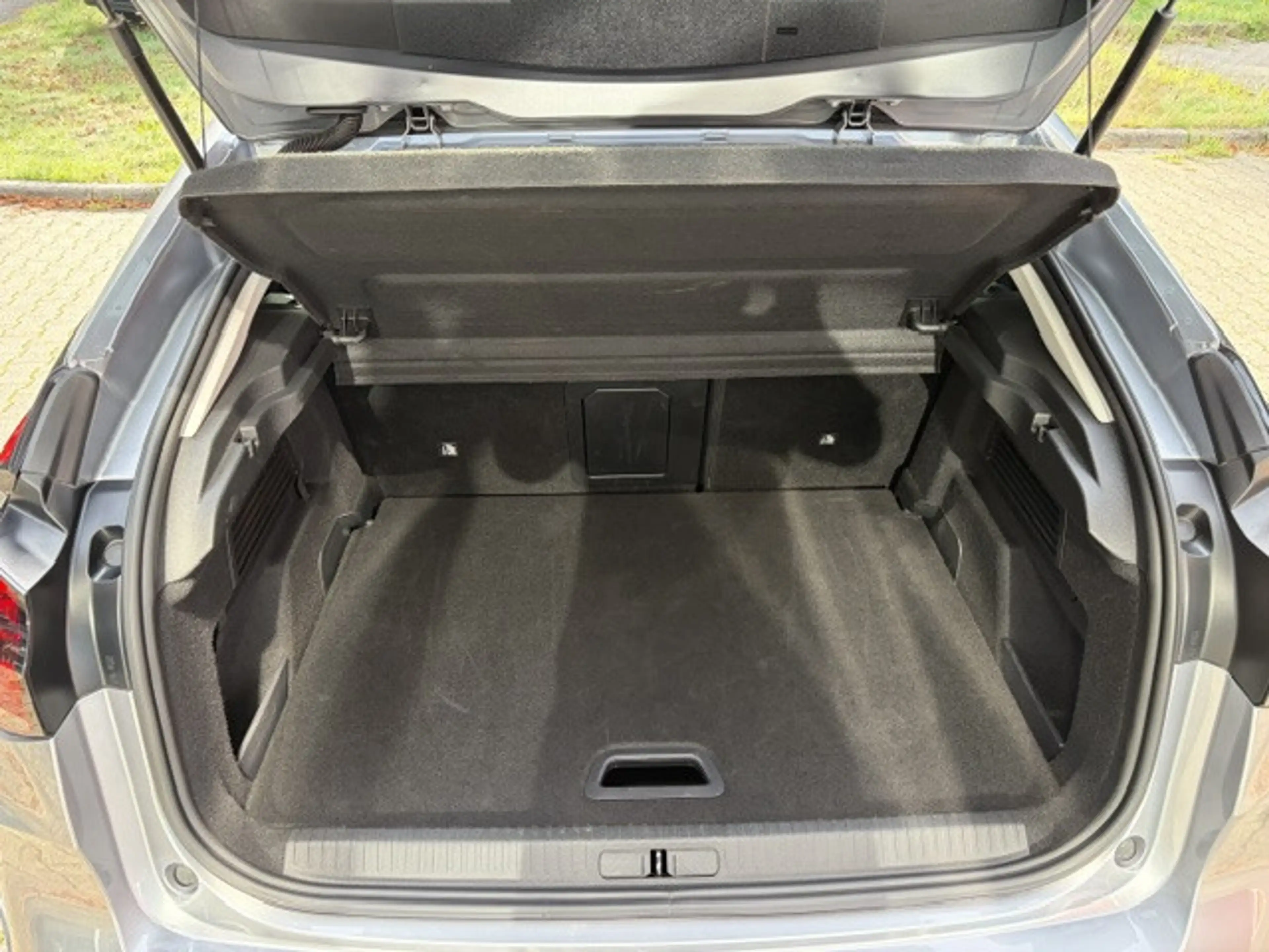 Citroen C4 PT130 Max--Automatik--NAVI--KAMERA — photo 10