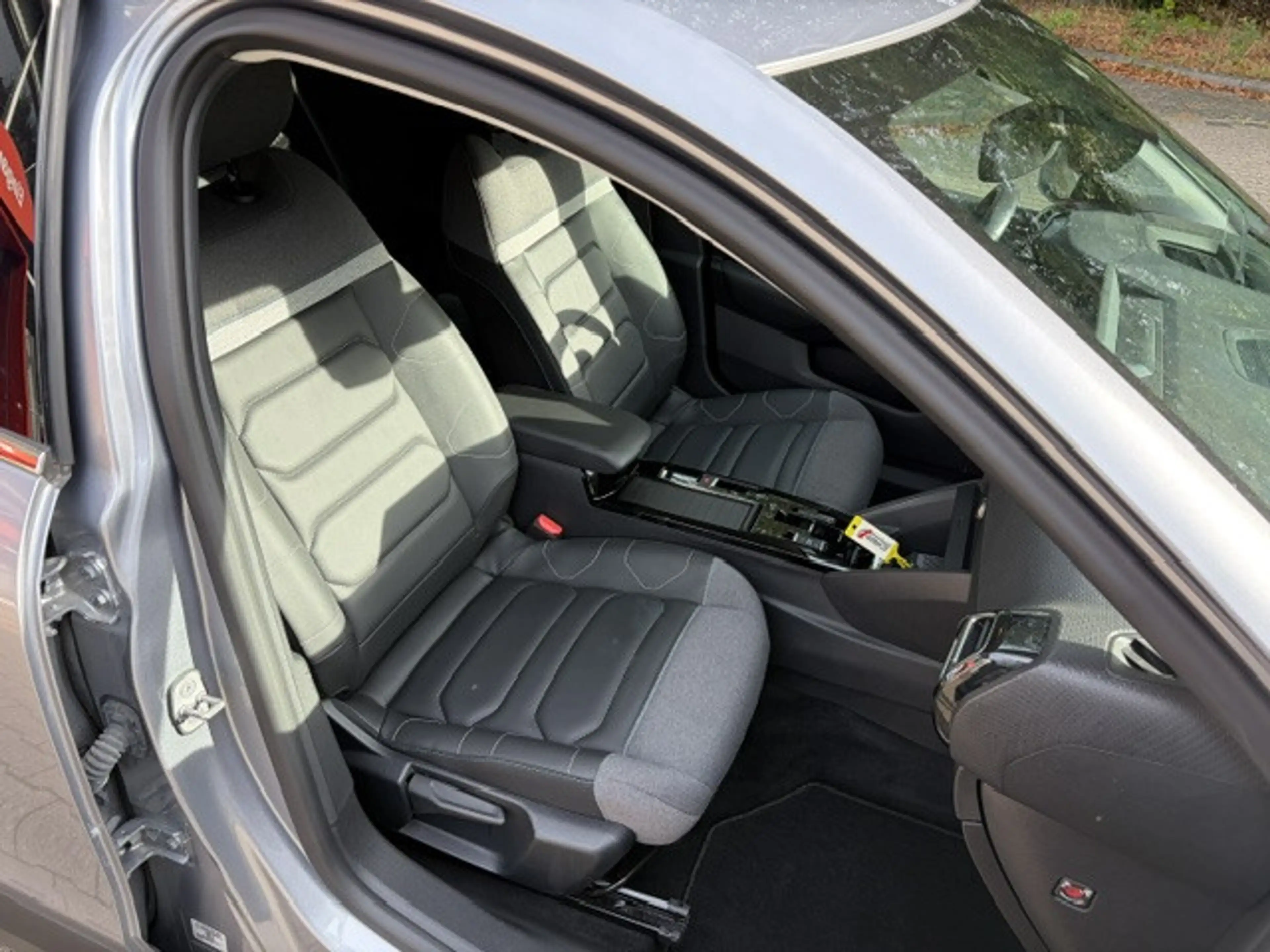 Citroen C4 PT130 Max--Automatik--NAVI--KAMERA — photo 8