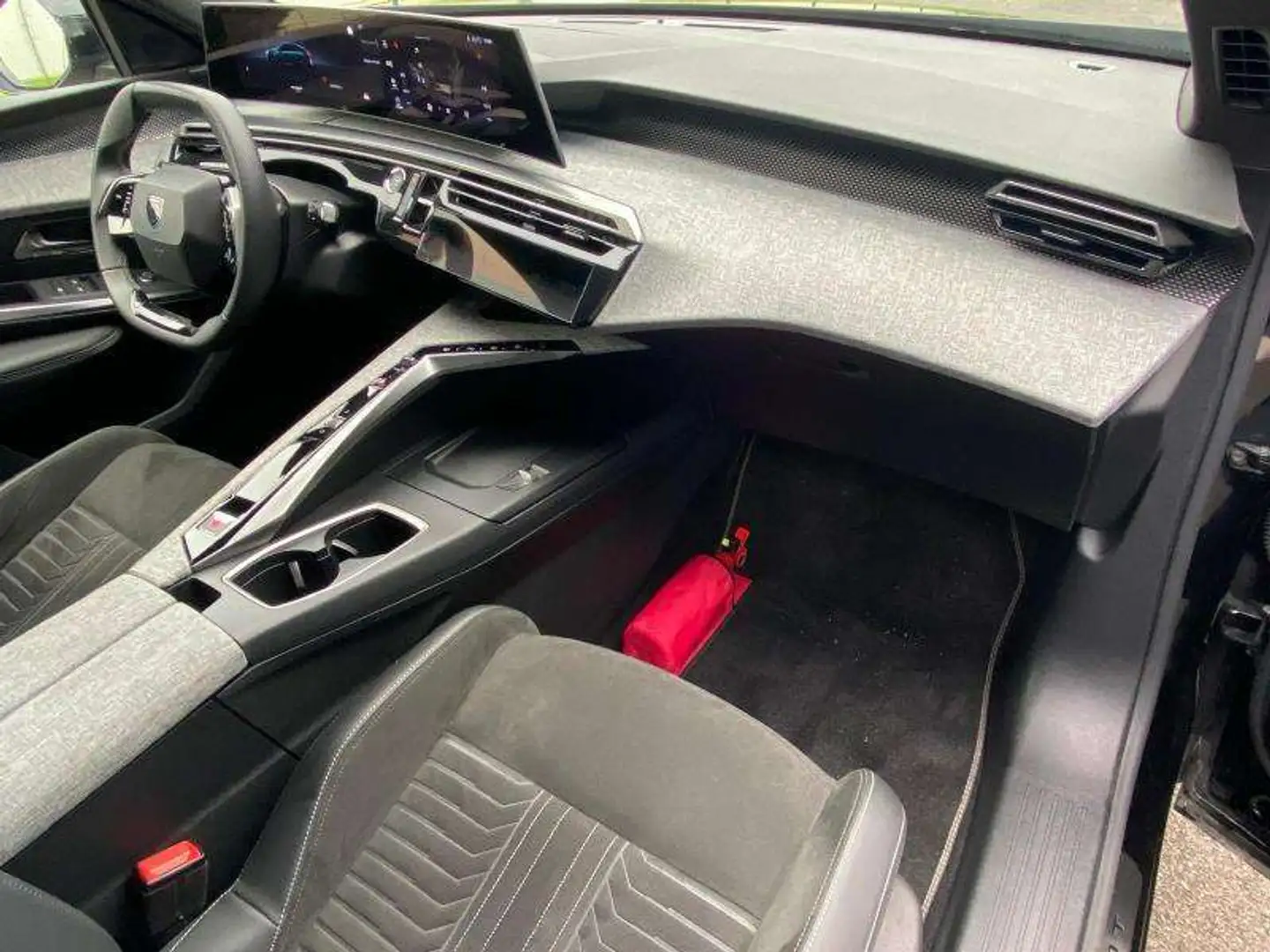 Peugeot 3008 GT / MHEV / E-DSC6 / Hybrid Noir - 2