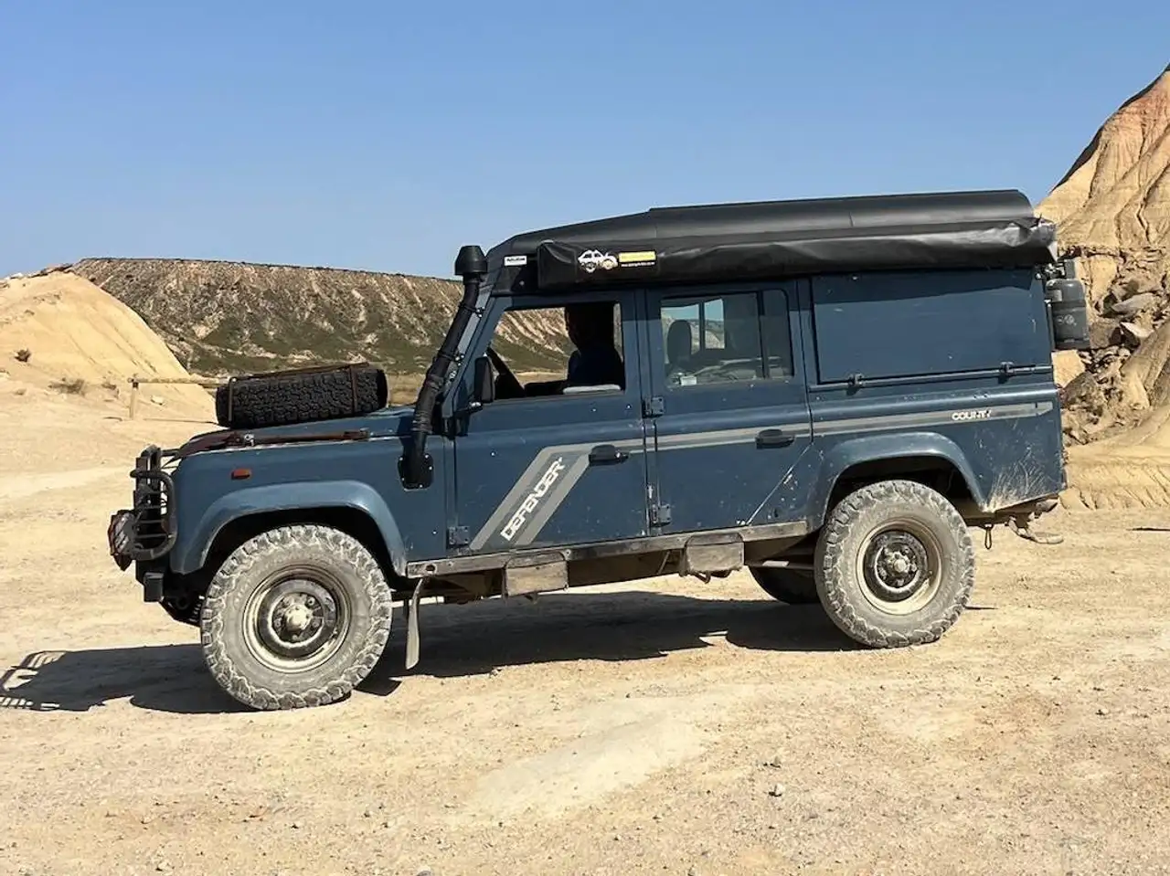 Land Rover Defender County, foto 1