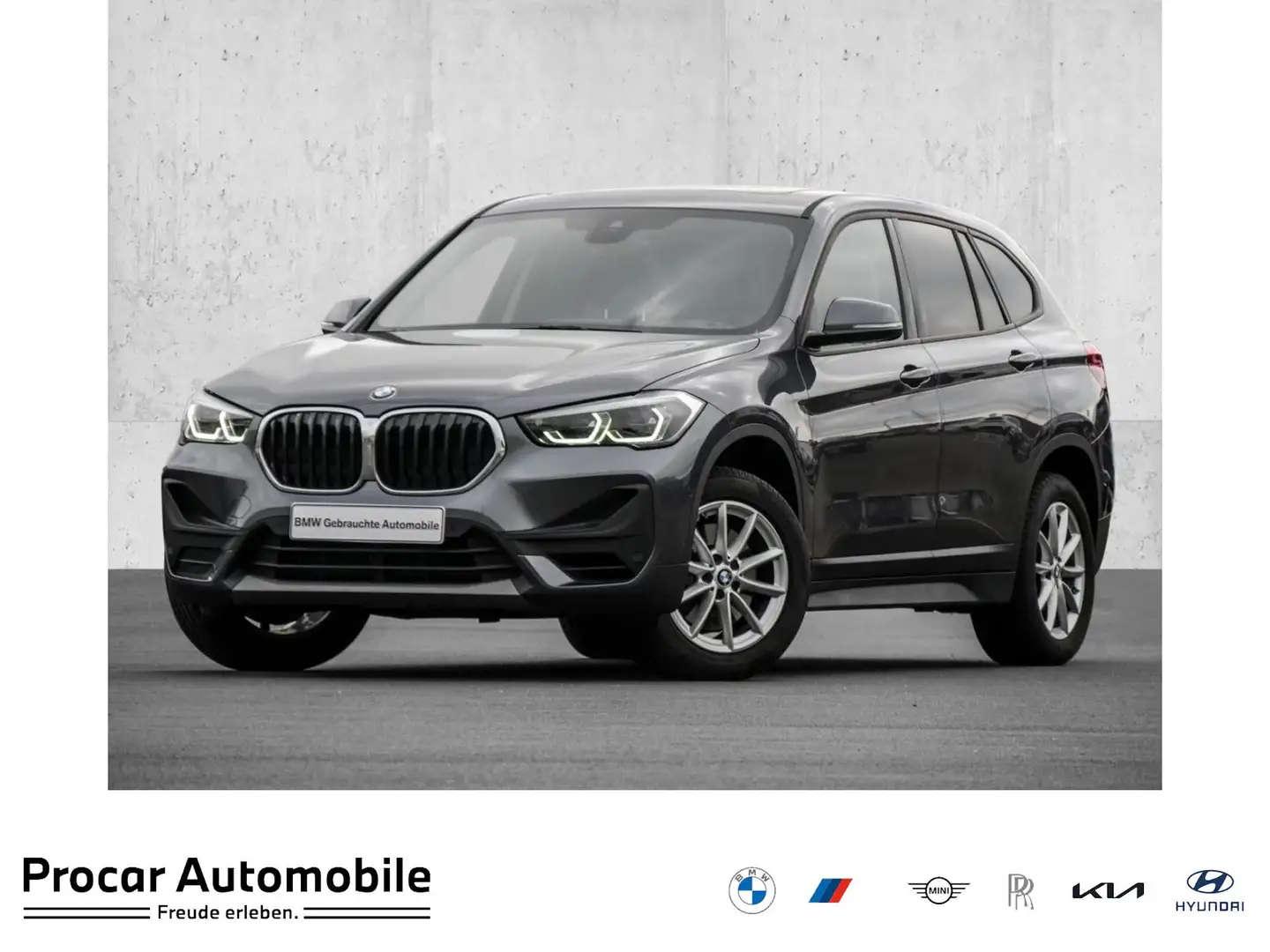 BMW X1 sDrive20i Aut. Advantage HUD+PANO+DAB+ALARM+LED Grijs - 1