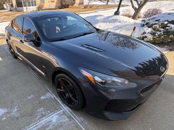 GT Limited AWD w-Red Interior