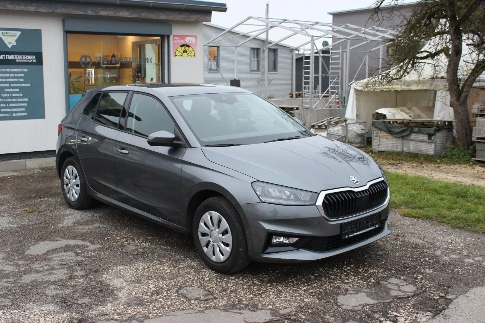 Skoda Fabia Selection+LED+APP+5J.Garantie Gris - 1