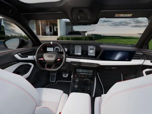 Audi RS5 view 8